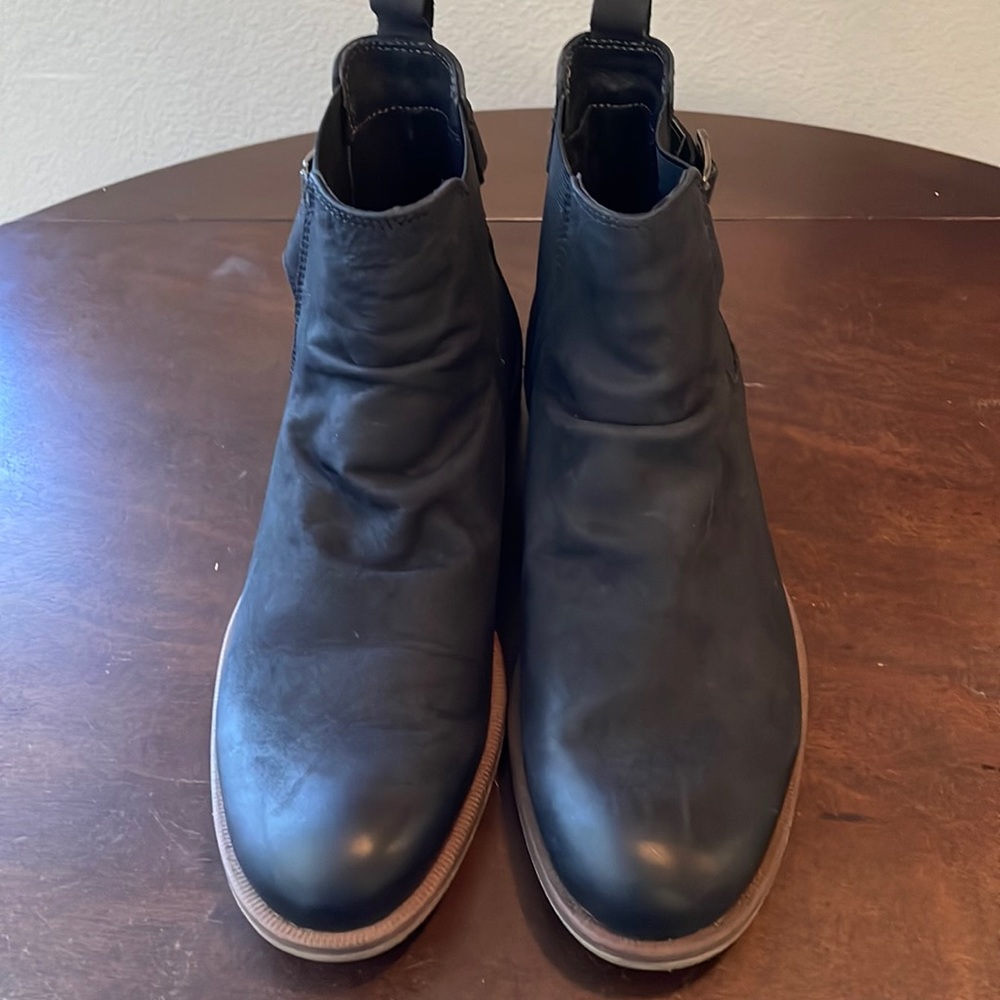 Bar III boots